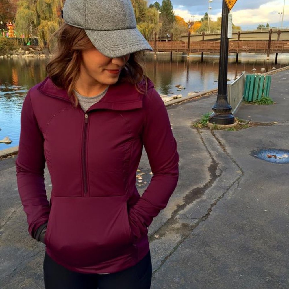 Lululemon Run For Cold Pullover Plum - image 2